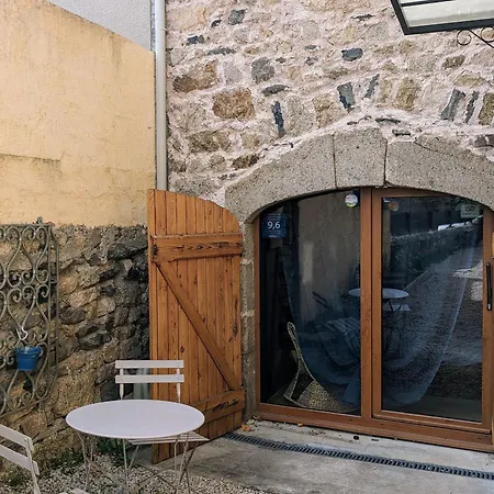 D'hotes Paisible Dans Ferme Pres De Gorges Du Lignon - Fr-1-582-376